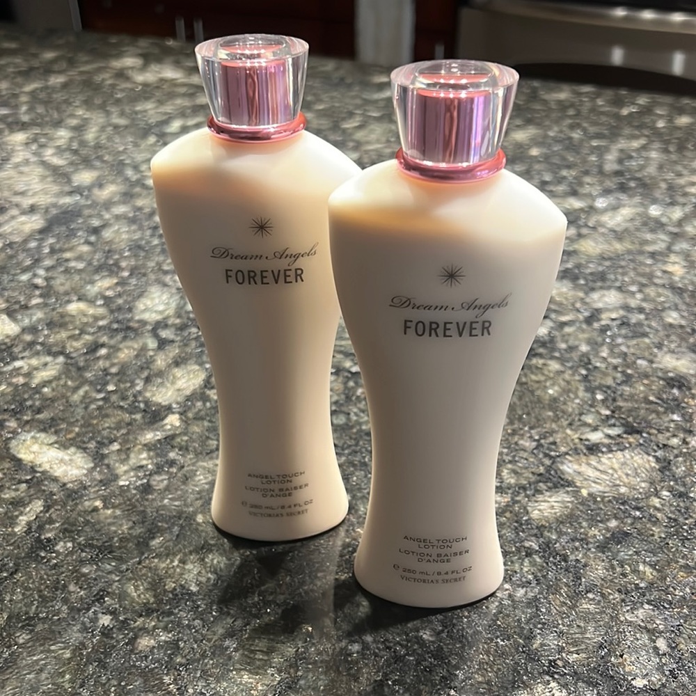 💖 (2) Vintage VS Forever Lotion